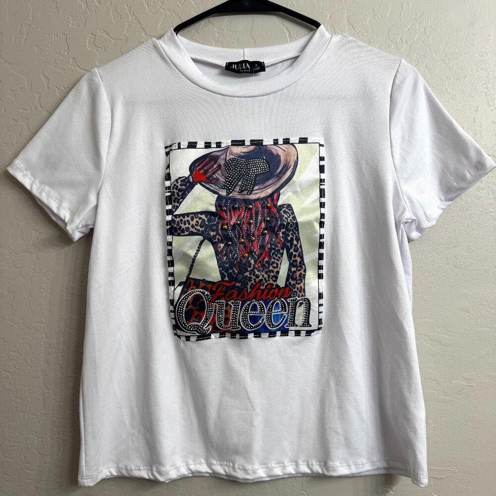 Julia by Love J Fashion Queen Graphic Tee S NWT Bling Leopard Juniors Fit Y2K